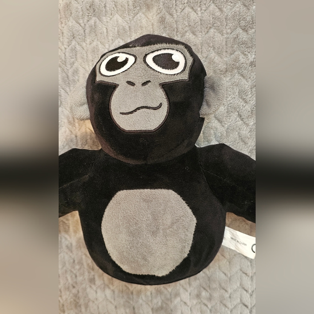 Gorilla Tag VR Plush - Picture 2 of 3